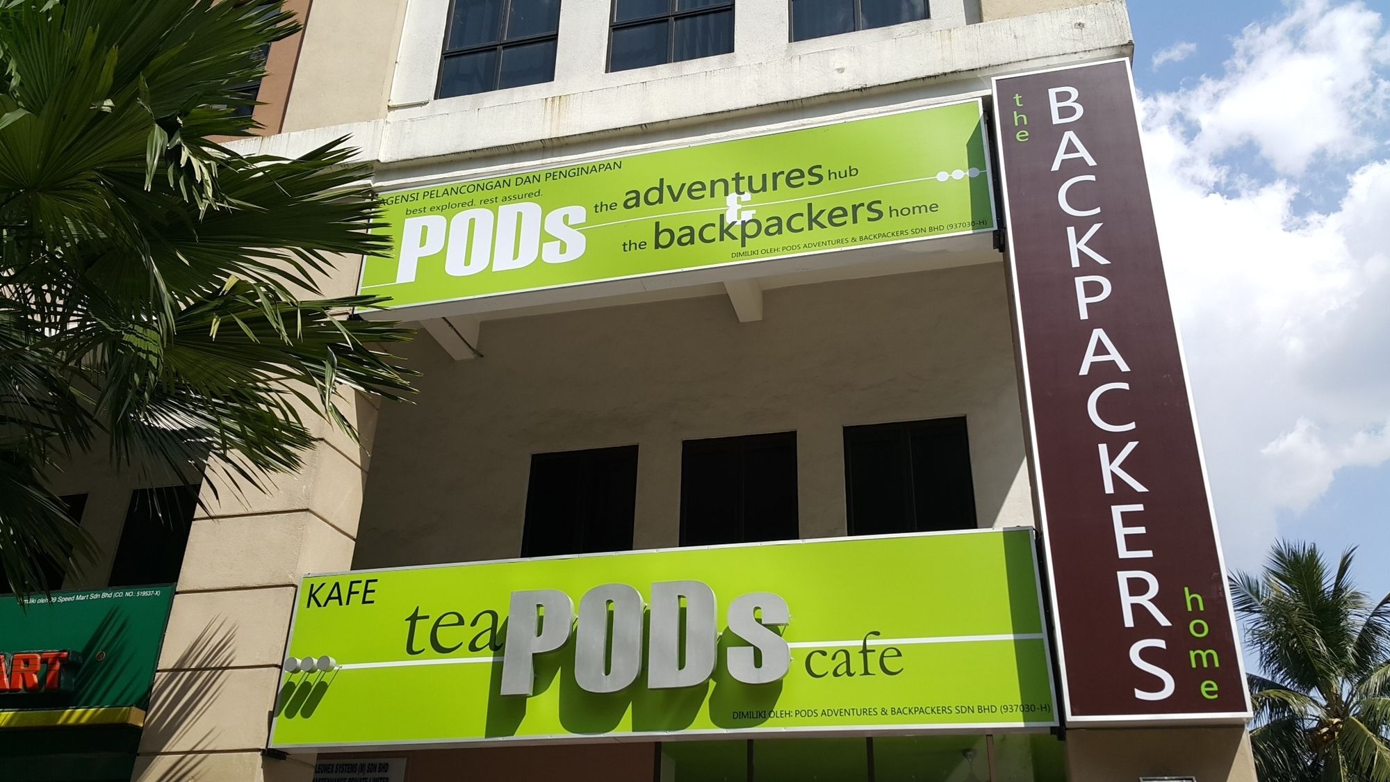 Pods The Backpackers Home & Cafe, Kuala Lumpur Exterior photo